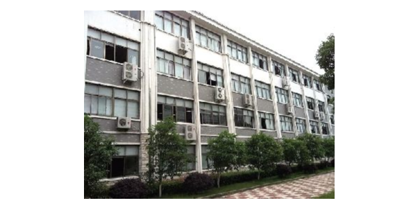 給你一份學(xué)?？照{(diào)集中監(jiān)控管理系統(tǒng)，高效節(jié)能，智能管理